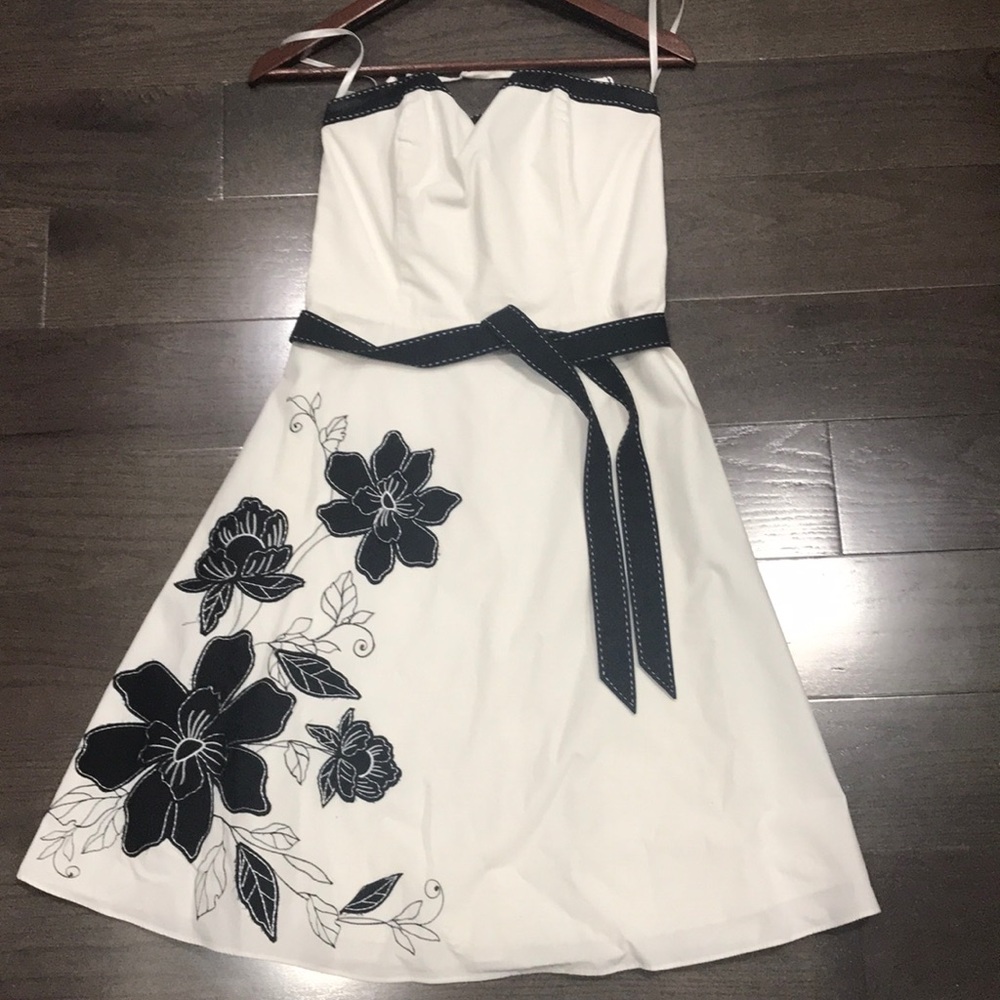Women’s dress 2 pc. Small.